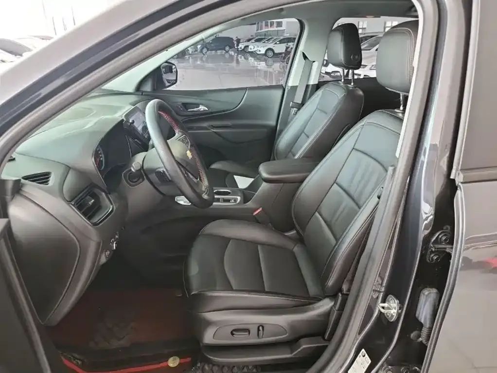 Chevrolet Equinox 2022 из CN, фото 8