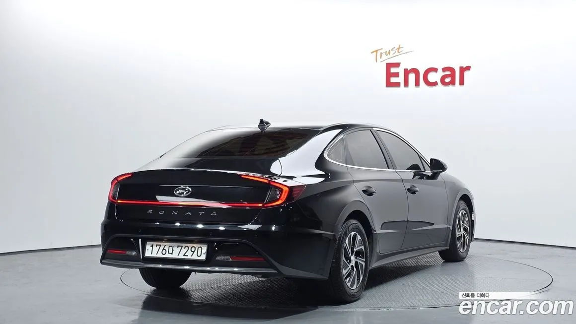 Hyundai Sonata 2022 из KR, фото 2