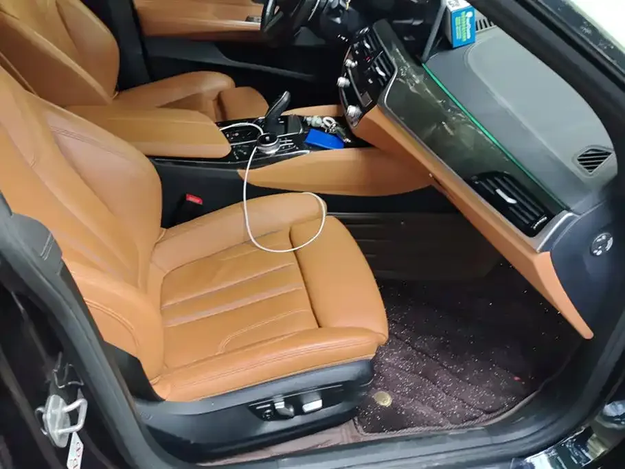 BMW 6 Series GT 2023 из CN, фото 8