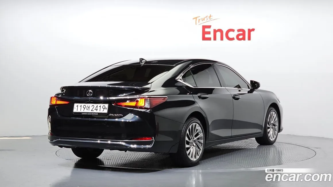 Lexus ES 2025 из KR, фото 2