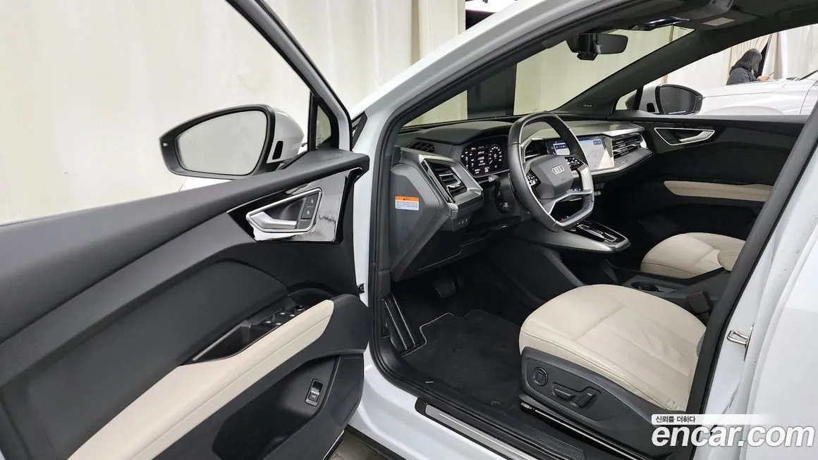 Audi Q4 e-tron 2023 из KR, фото 10