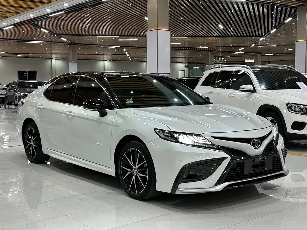 Toyota Camry 2022 из CN, фото 3