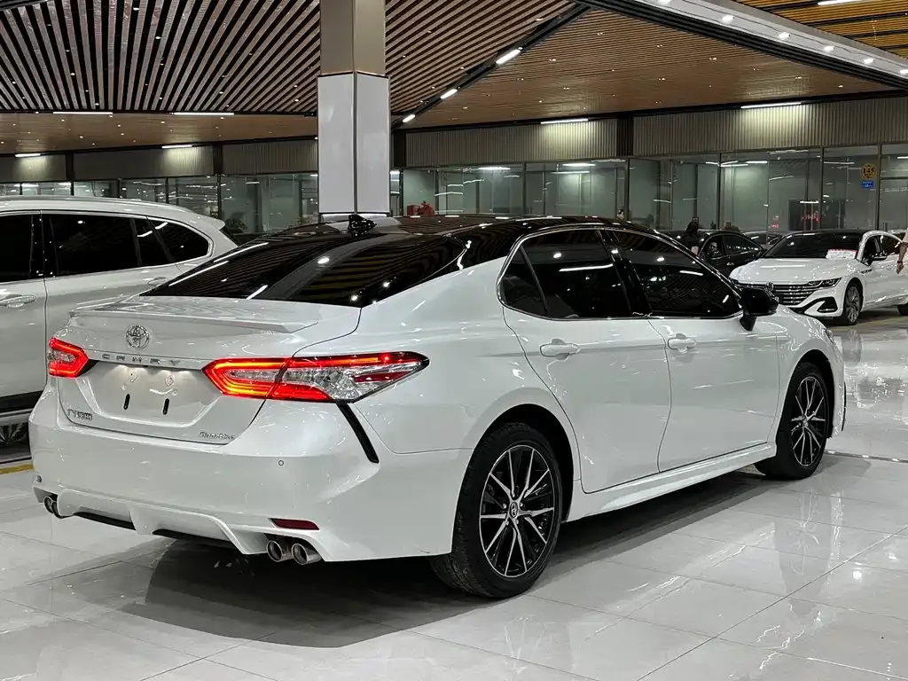 Toyota Camry 2022 из CN, фото 5
