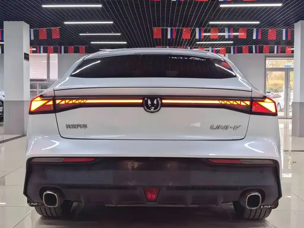 Changan UNI-V 2022 из CN, фото 5