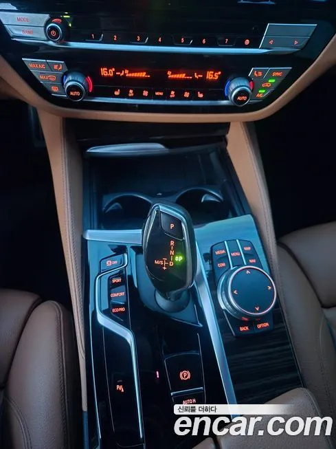 BMW 5-Series 2021 из KR, фото 9