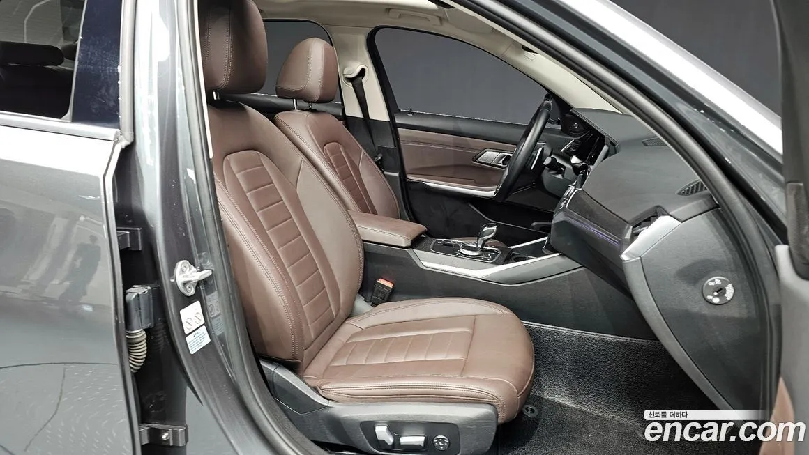 BMW 3-Series 2021 из KR, фото 10