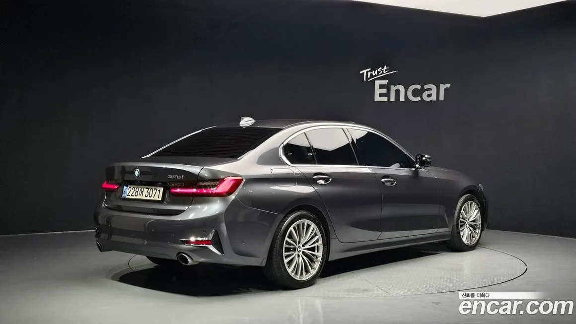 BMW 3-Series 2021 из KR, фото 2