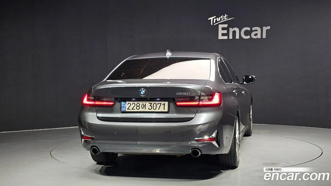 BMW 3-Series 2021 из KR, фото 4