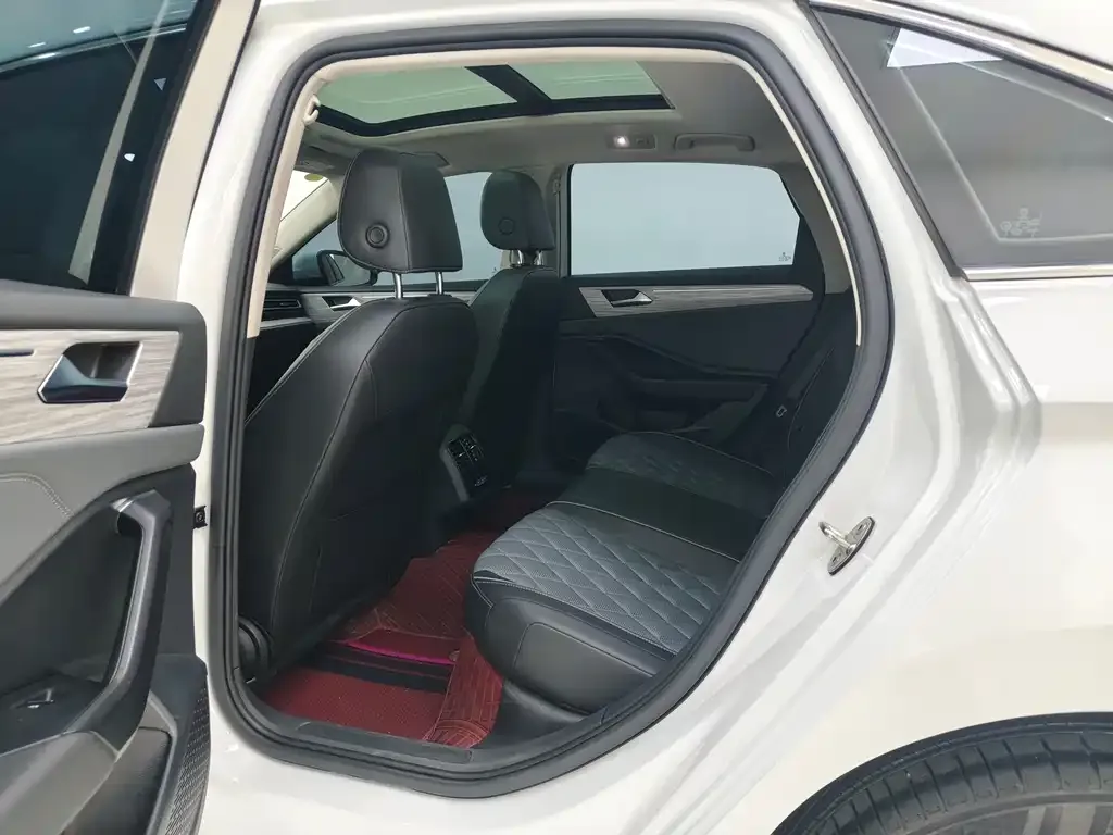 Volkswagen Sagitar 2024 из CN, фото 8