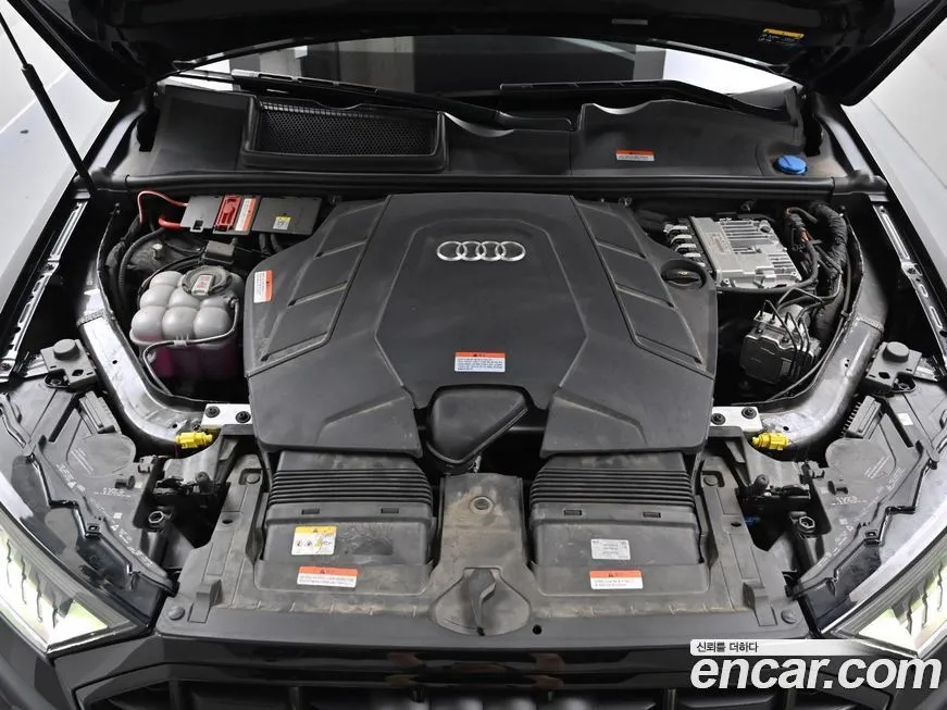 Audi Q7 2023 из KR, фото 6