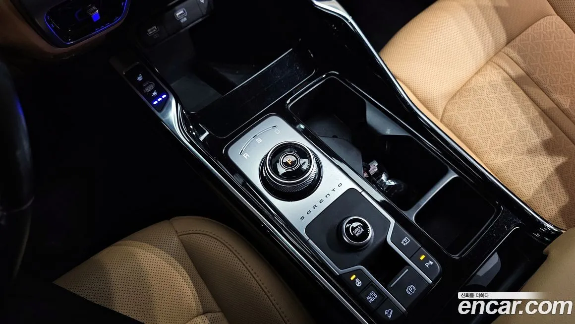 Kia Sorento — фото 9