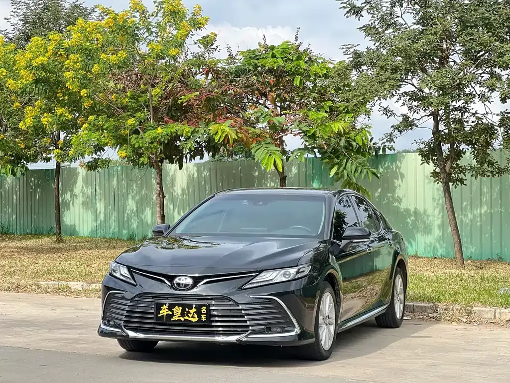 Toyota Camry 2023 из CN, фото 1