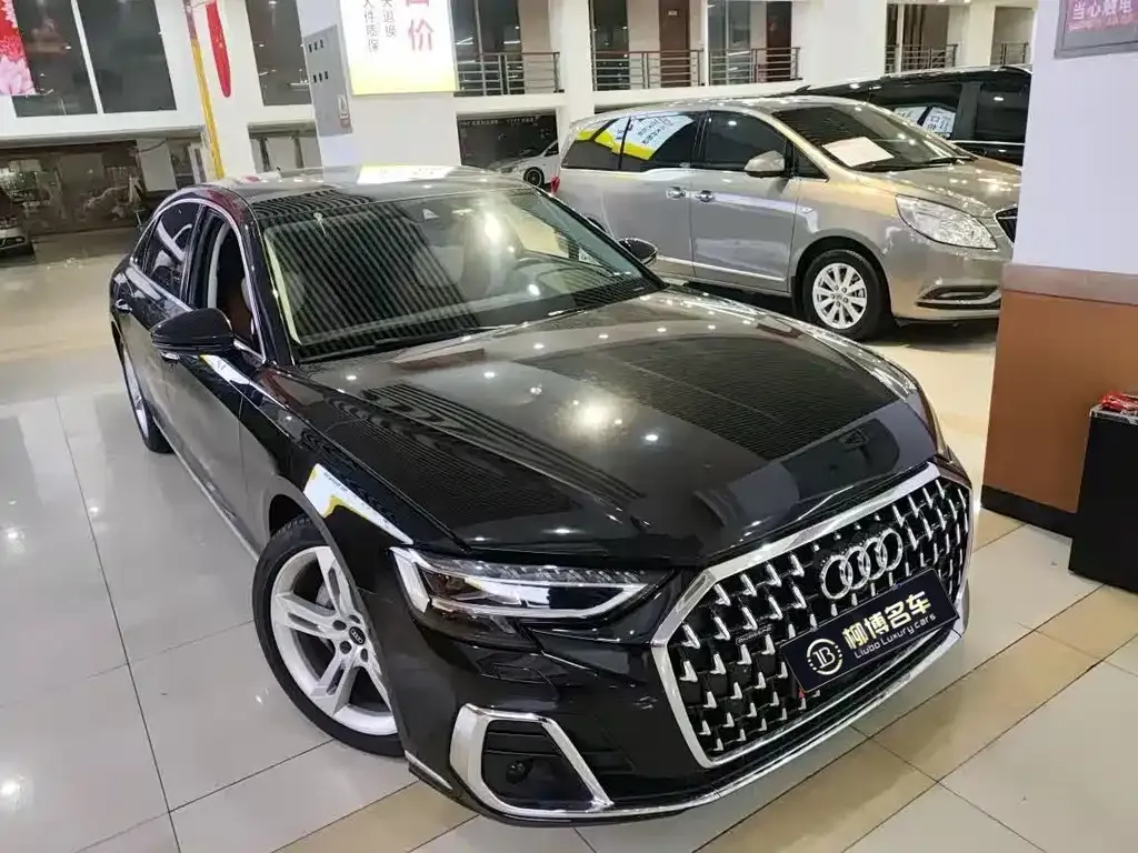 Audi A8 2023 из CN, фото 2