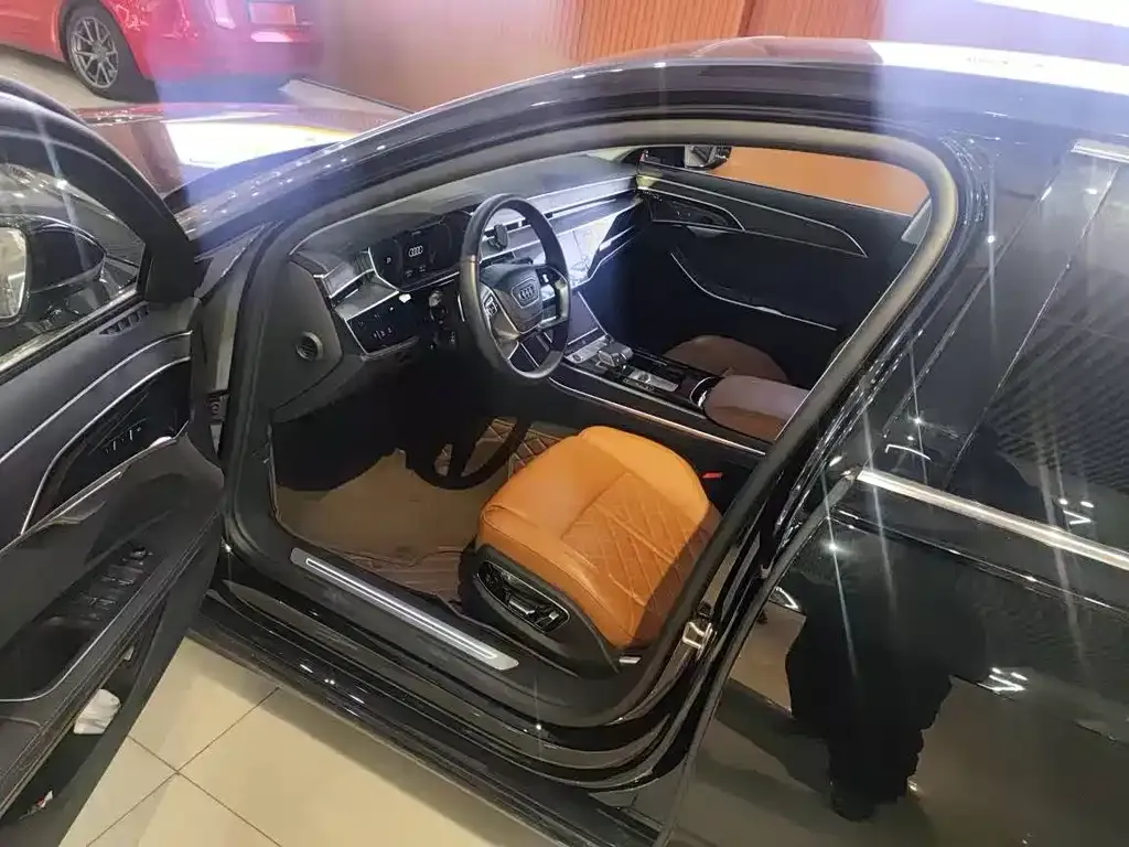 Audi A8 2023 из CN, фото 4