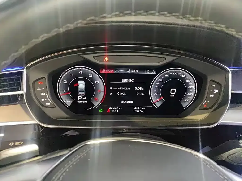 Audi A8 2023 из CN, фото 7