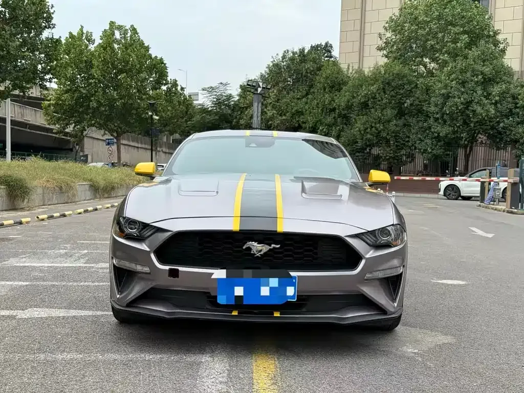 Ford Mustang 2023 из CN, фото 2