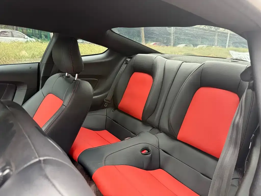 Ford Mustang 2023 из CN, фото 7