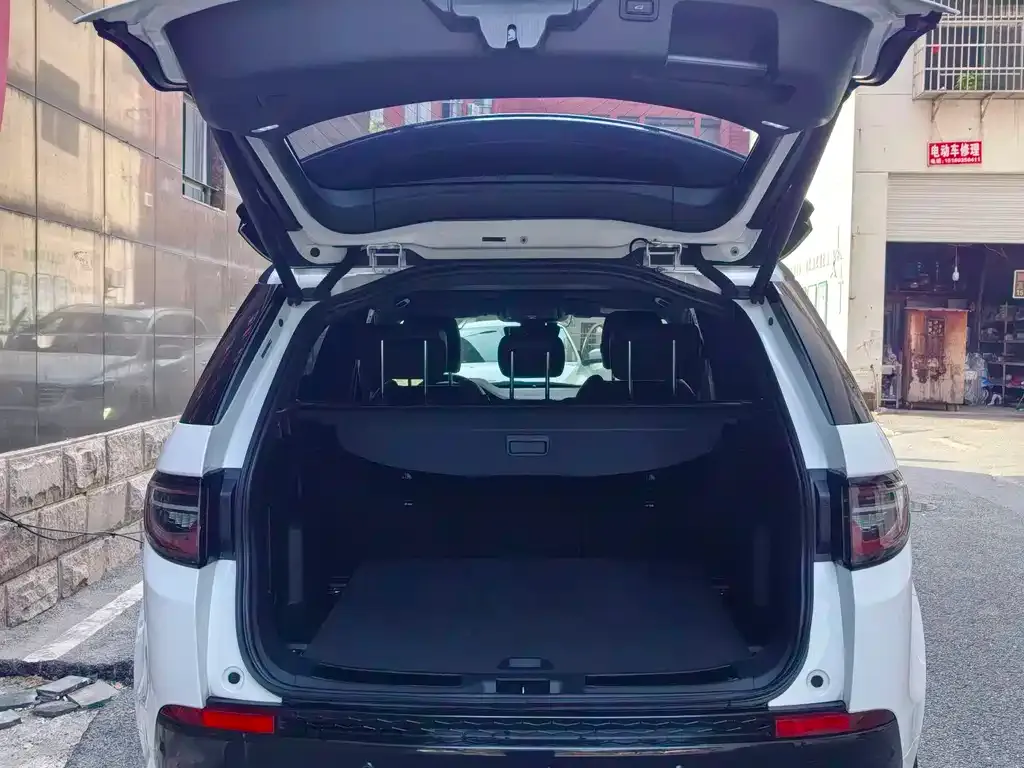 Land Rover Discovery Sport 2023 из CN, фото 8