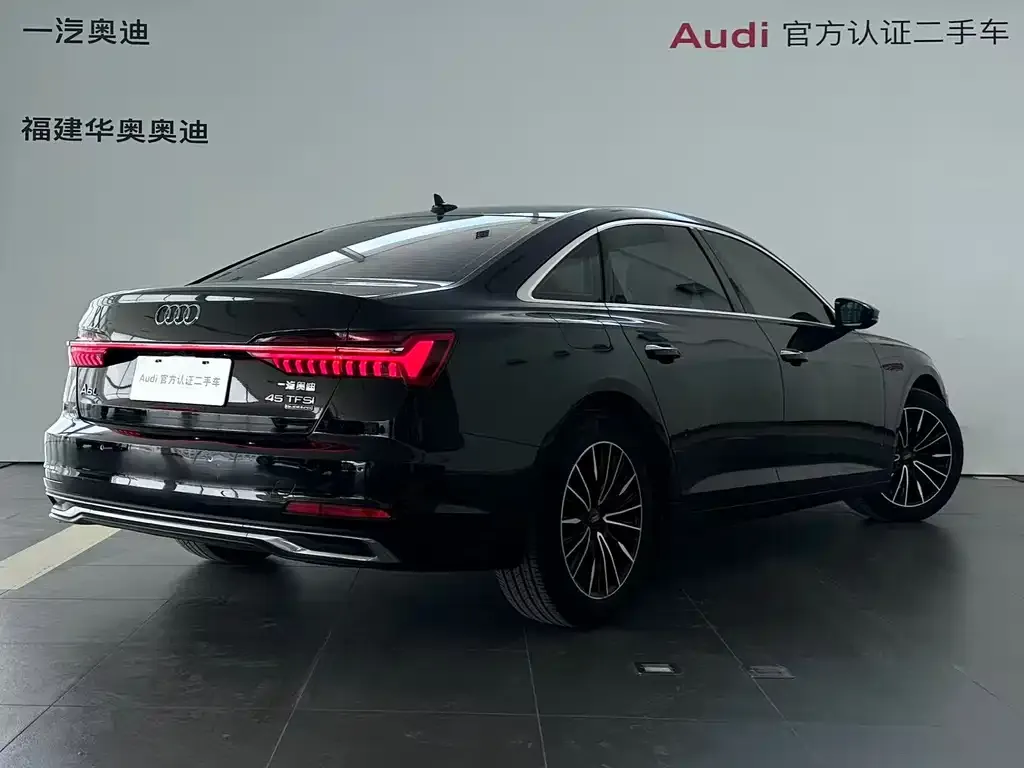 Audi A6L 2023 из CN, фото 8