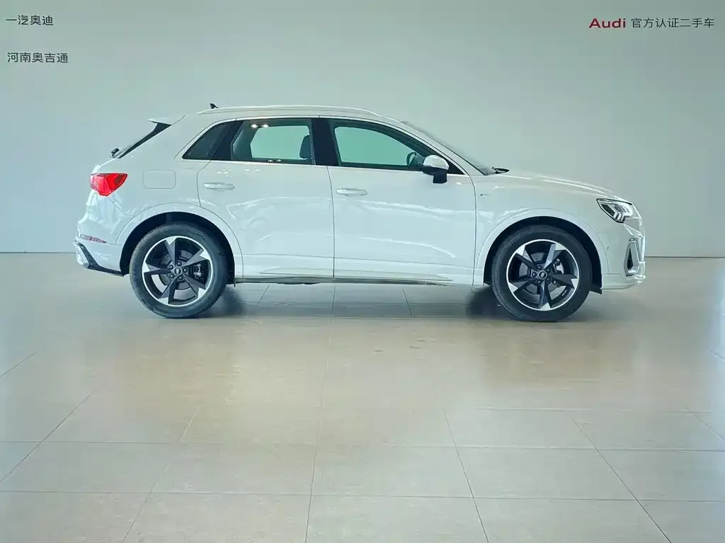 Audi Q3 — фото 4
