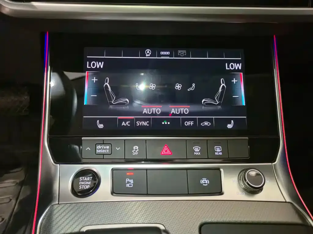 Audi A6 (Import) 2023 из CN, фото 9