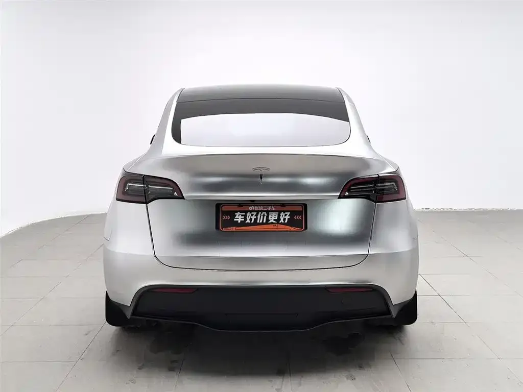 Tesla Model Y — фото 4