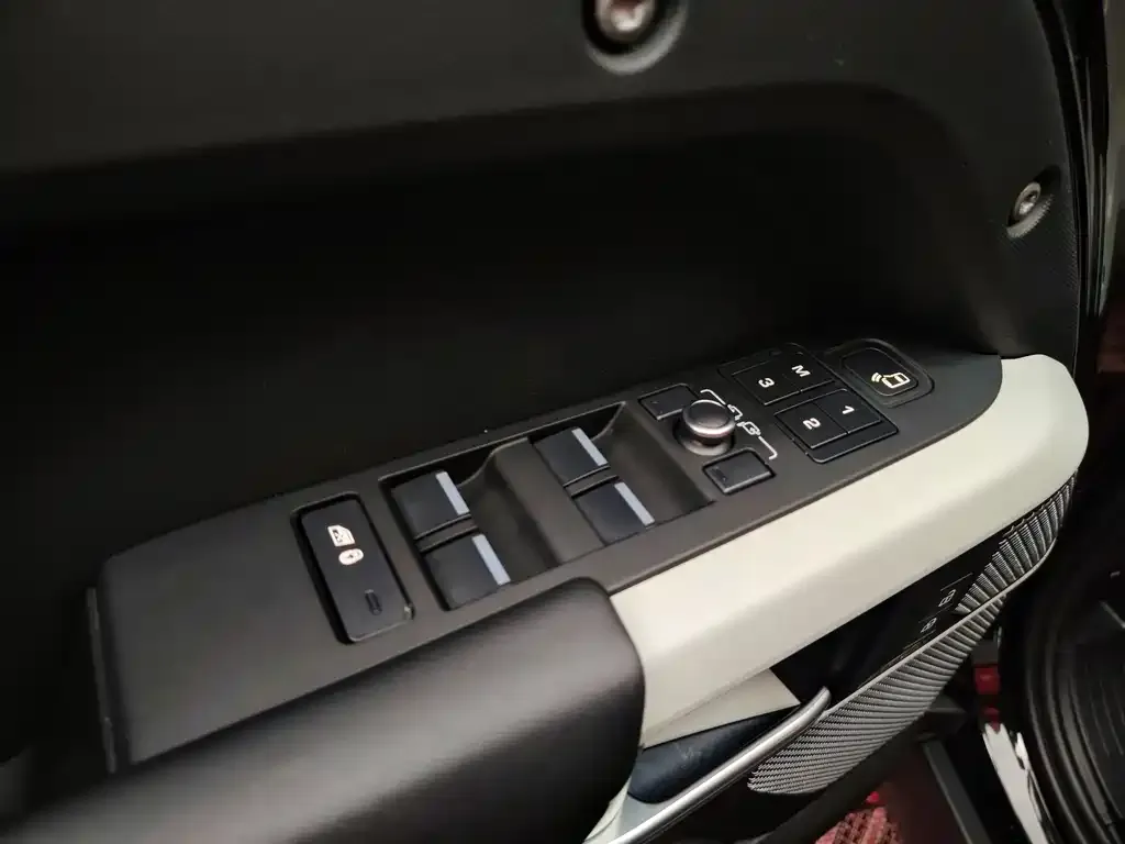 Land Rover Defender 2022 из CN, фото 7