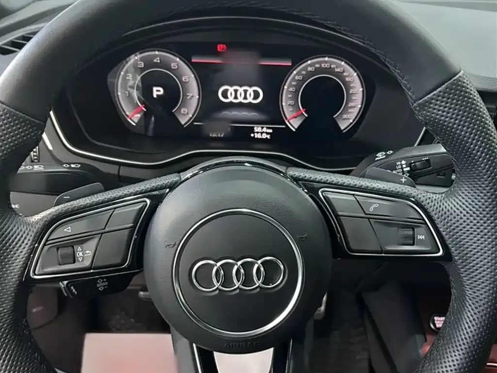 Audi A4L 2024 из CN, фото 3