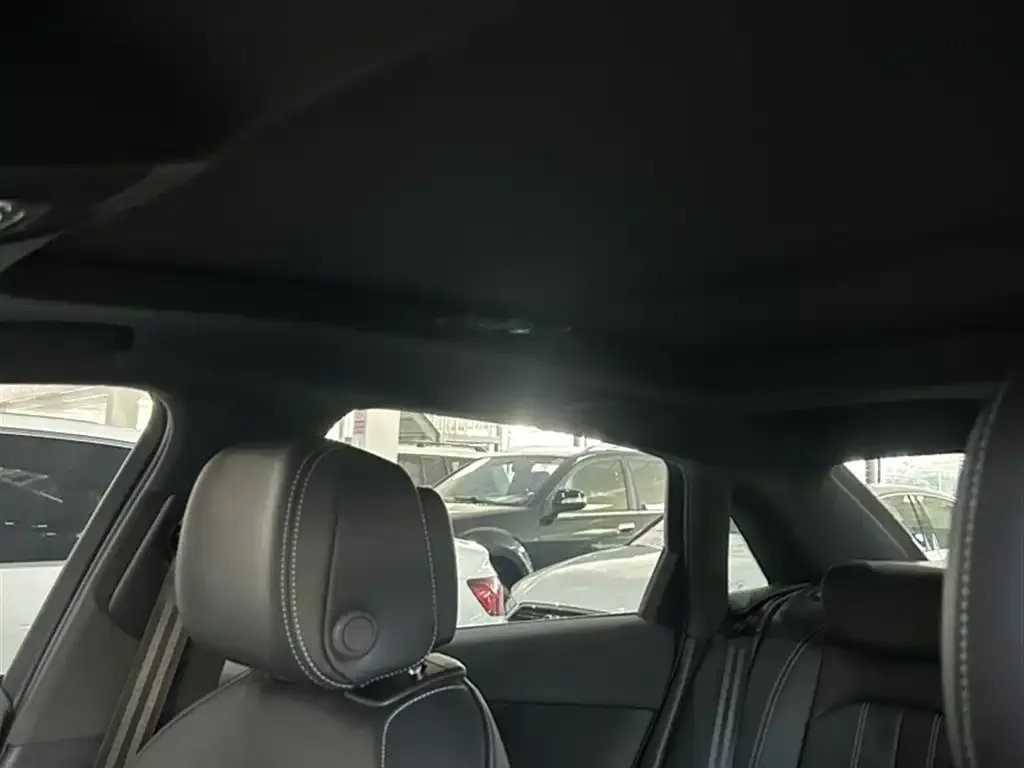 Audi A4L 2024 из CN, фото 9