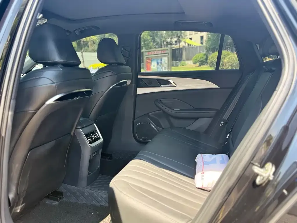 Hongqi H5 2024 из CN, фото 7