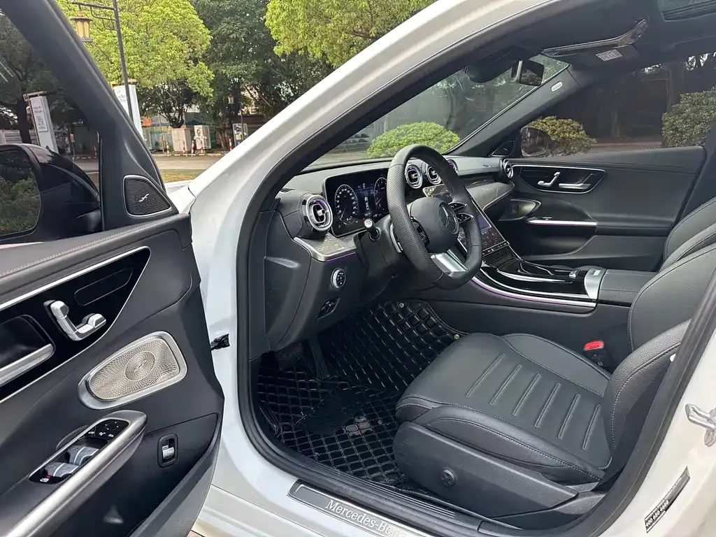 Mercedes-Benz C-Class 2023 из CN, фото 4