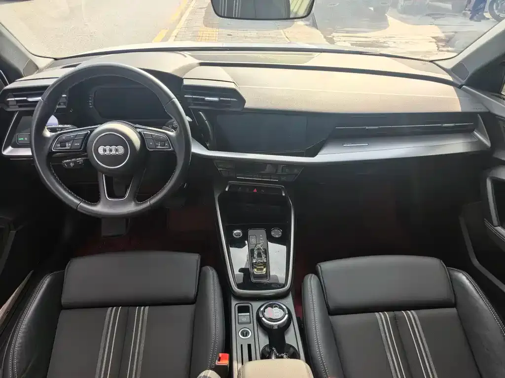 Audi A3 2023 из CN, фото 10