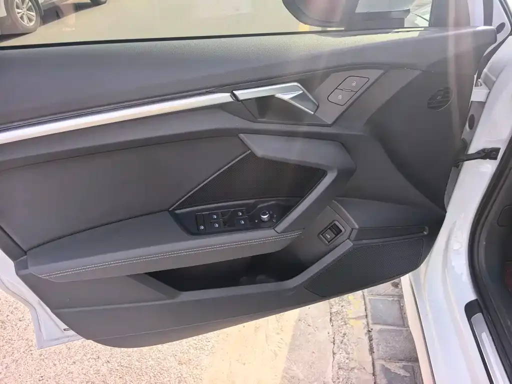 Audi A3 2023 из CN, фото 6
