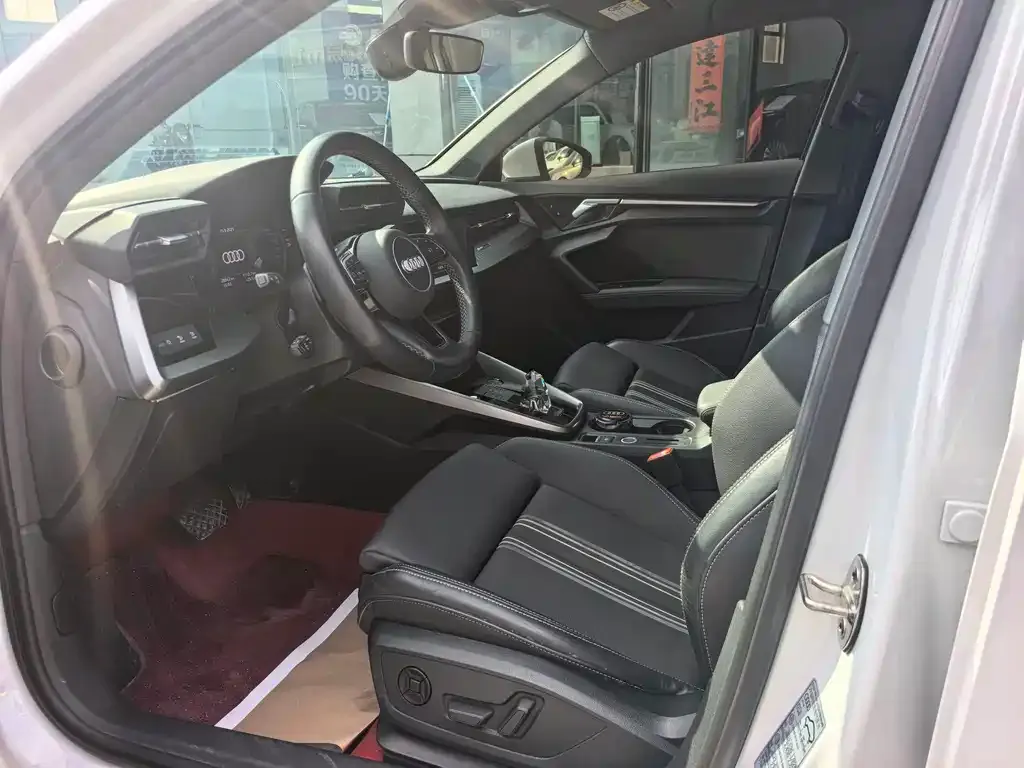 Audi A3 2023 из CN, фото 7