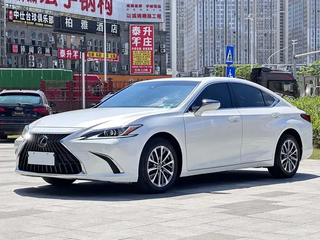 Lexus ES 2022 из CN, фото 1