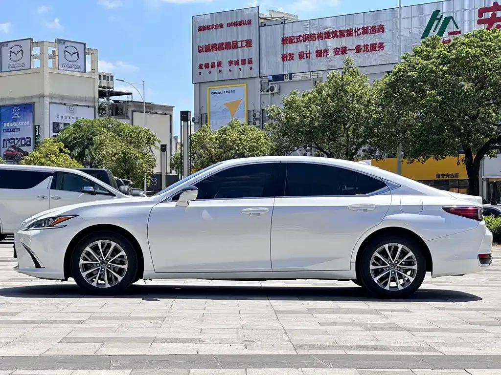 Lexus ES 2022 из CN, фото 6