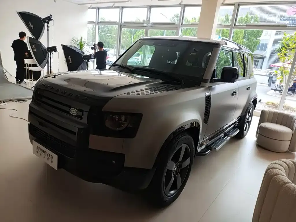 Land Rover Defender 2024 из CN, фото 1