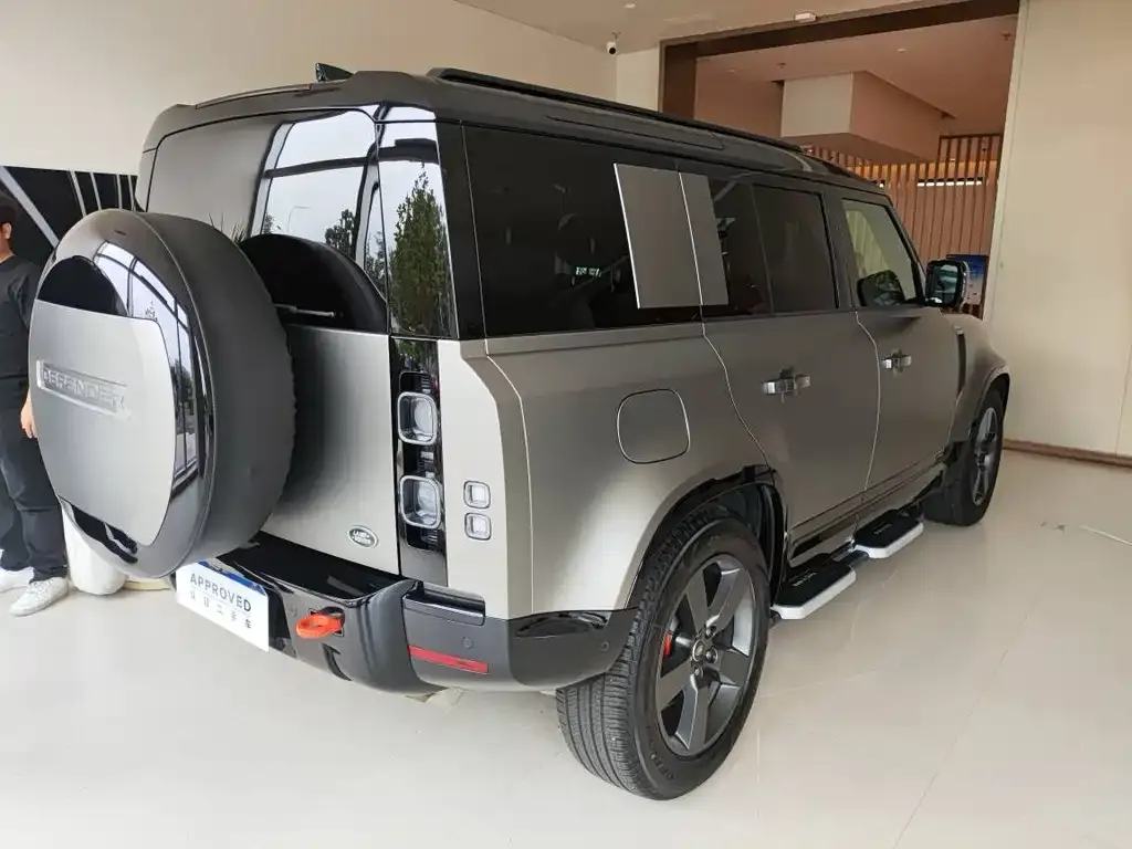 Land Rover Defender 2024 из CN, фото 10