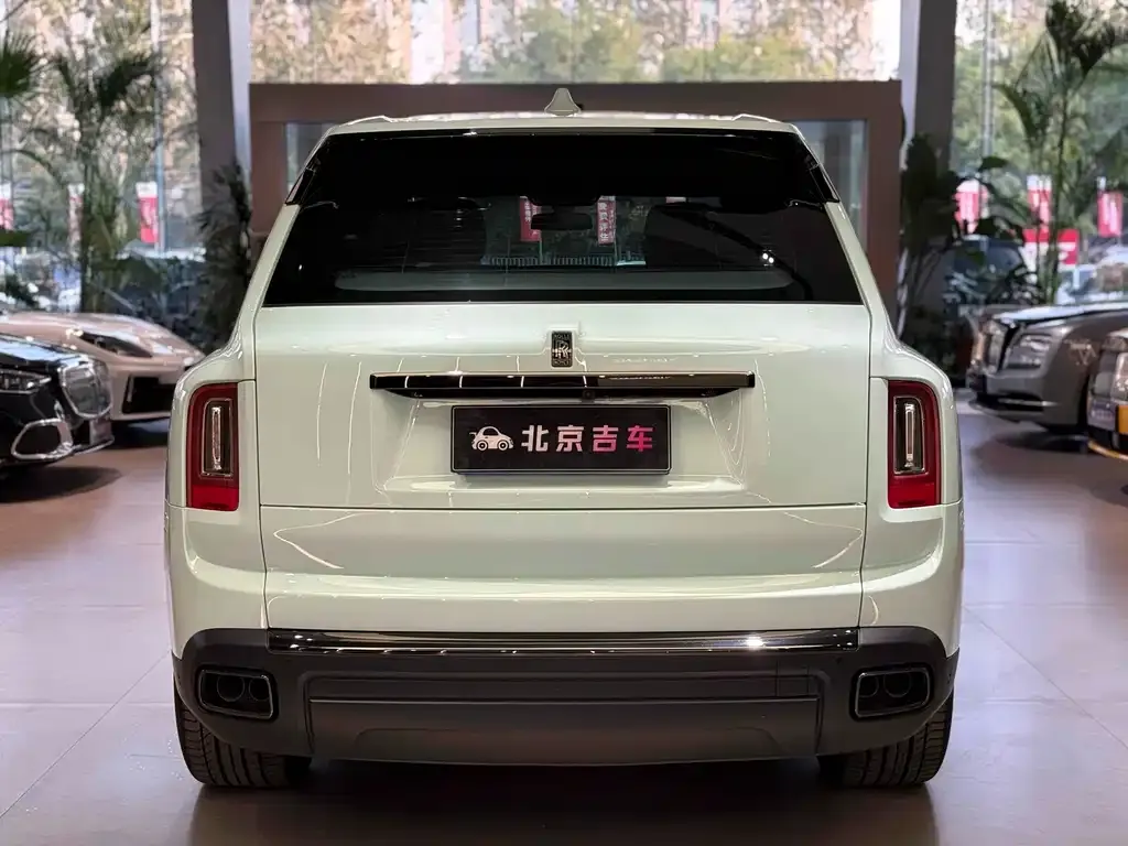 Rolls-Royce Cullinan 2024 из CN, фото 5
