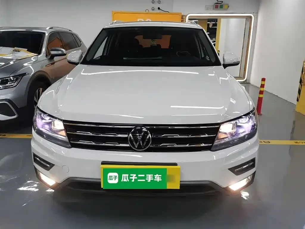Volkswagen Tiguan L — фото 3