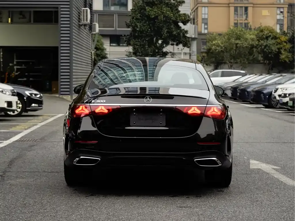 Mercedes-Benz E-Class (Import) 2024 из CN, фото 5