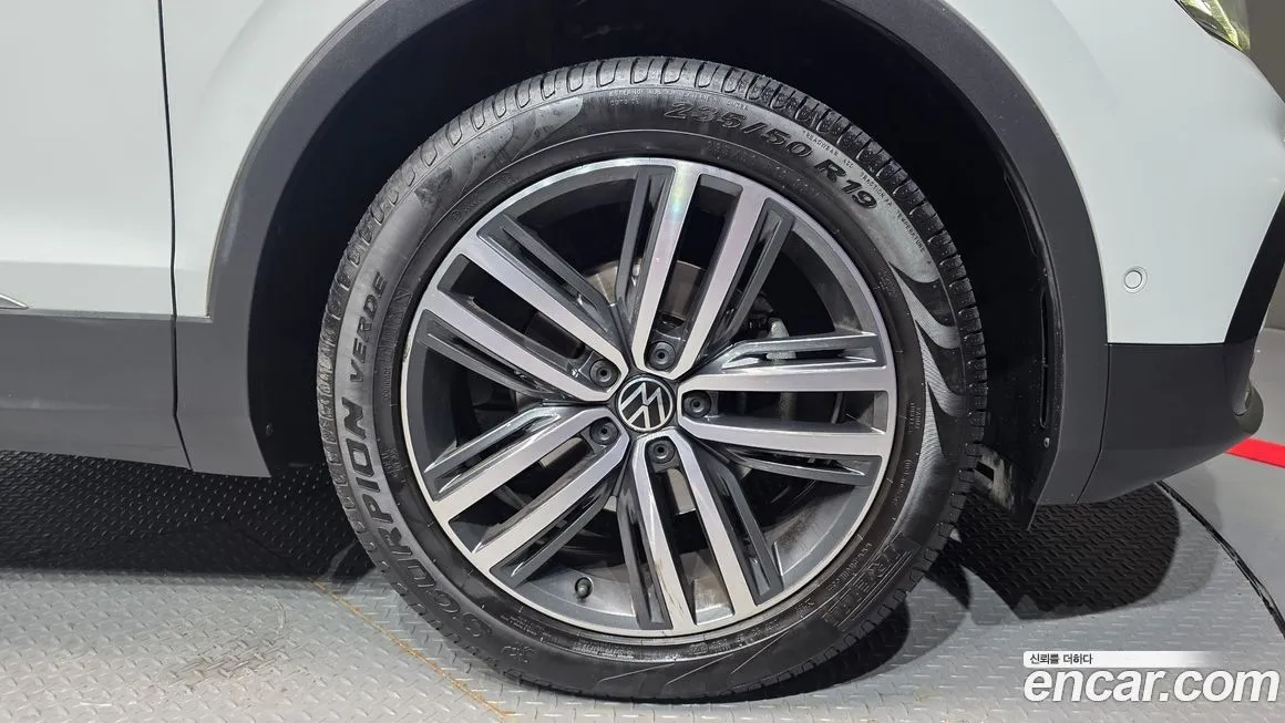 Volkswagen Tiguan 2022 из KR, фото 5