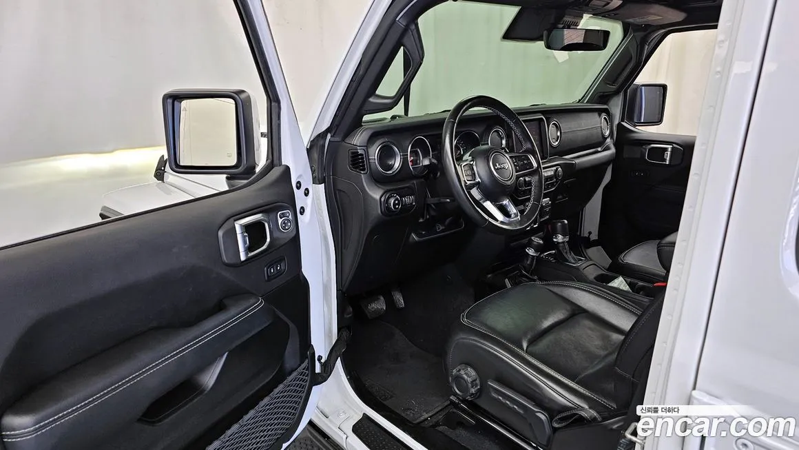 Jeep Wrangler 2022 из KR, фото 10