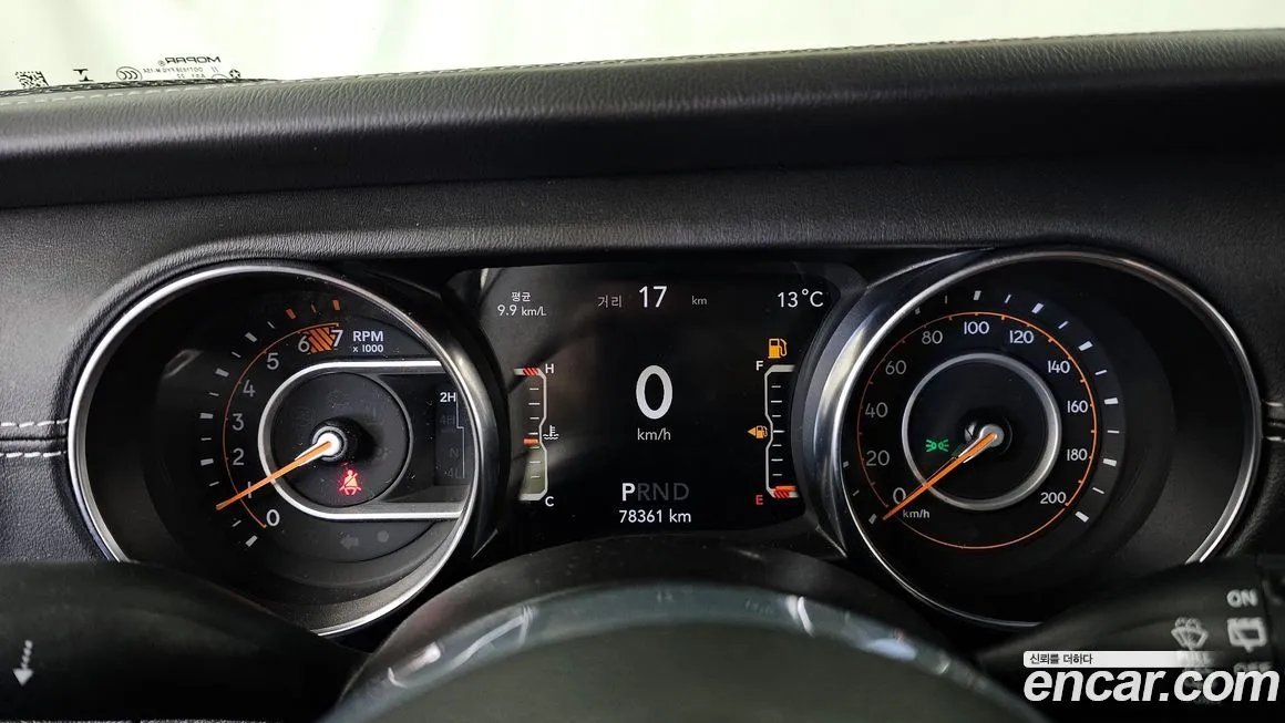 Jeep Wrangler 2022 из KR, фото 8