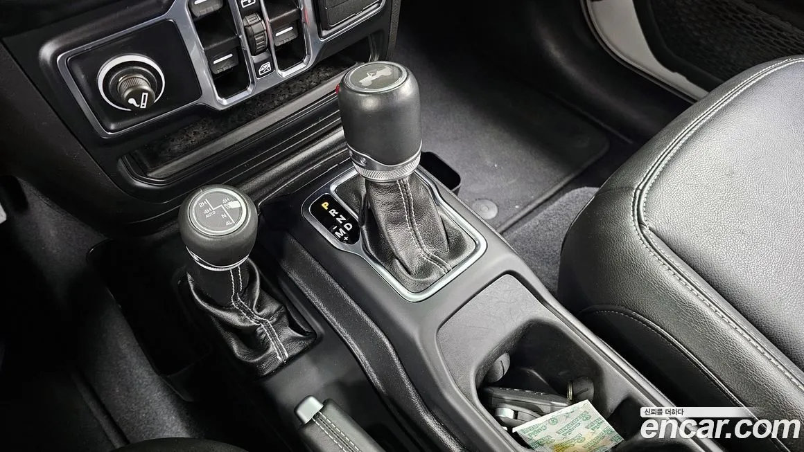 Jeep Wrangler 2022 из KR, фото 9