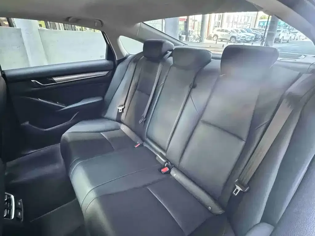Honda Accord 2022 из CN, фото 8