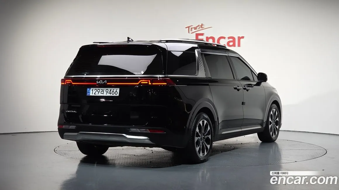 Kia Carnival 2023 из KR, фото 2
