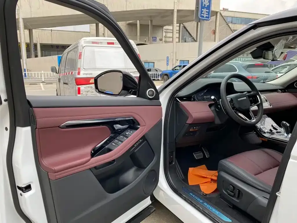 Land Rover Evoque — фото 9