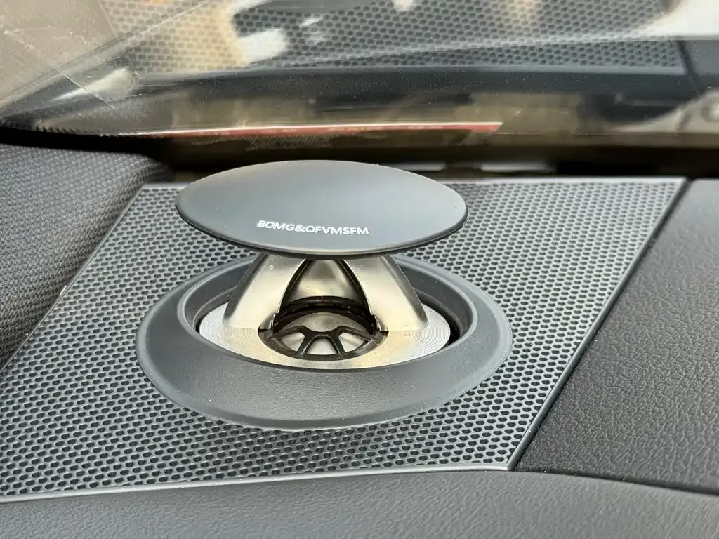Audi A6L 2024 из CN, фото 8