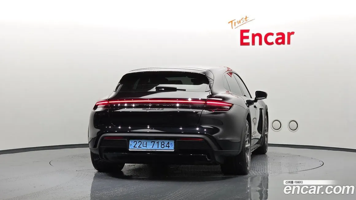Porsche Taycan 2023 из KR, фото 4